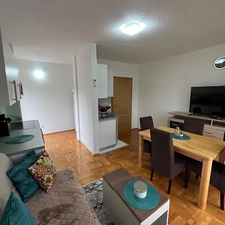 Teal 2 Apartment Bihac